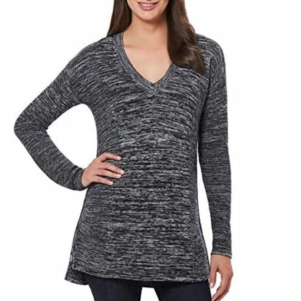 3/4 Sleeve V-Neck Pullover Sweater  Black Ivory